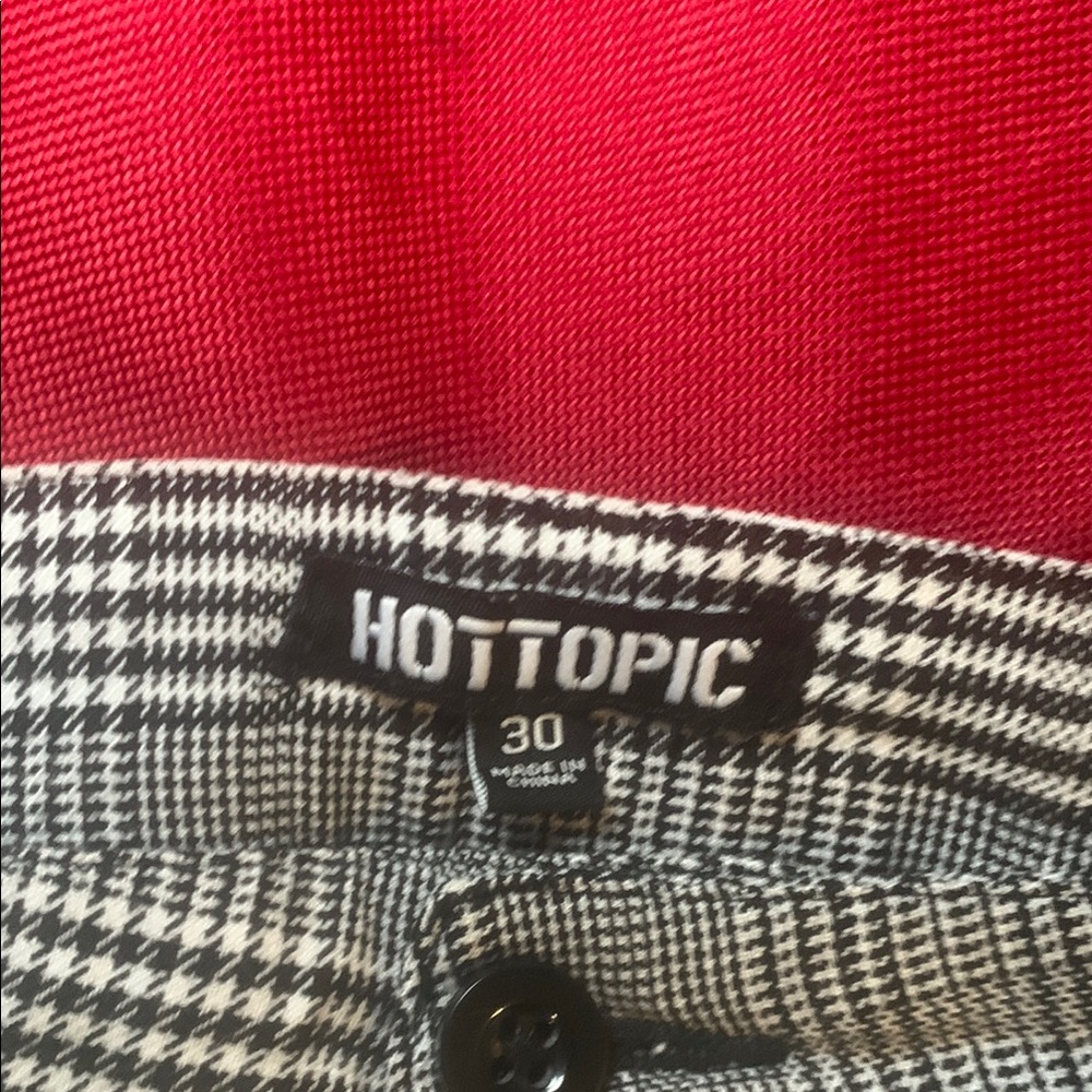 Hot Topic Black and White Plaid Men Pants - Picture 2 of 3